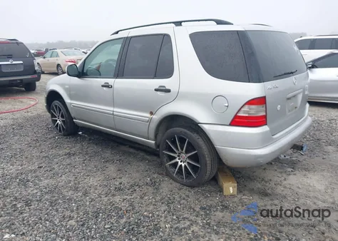 2000 Mercedes-Benz Ml 320 из США, поврежденный, VIN 4JGAB54E4YA154472